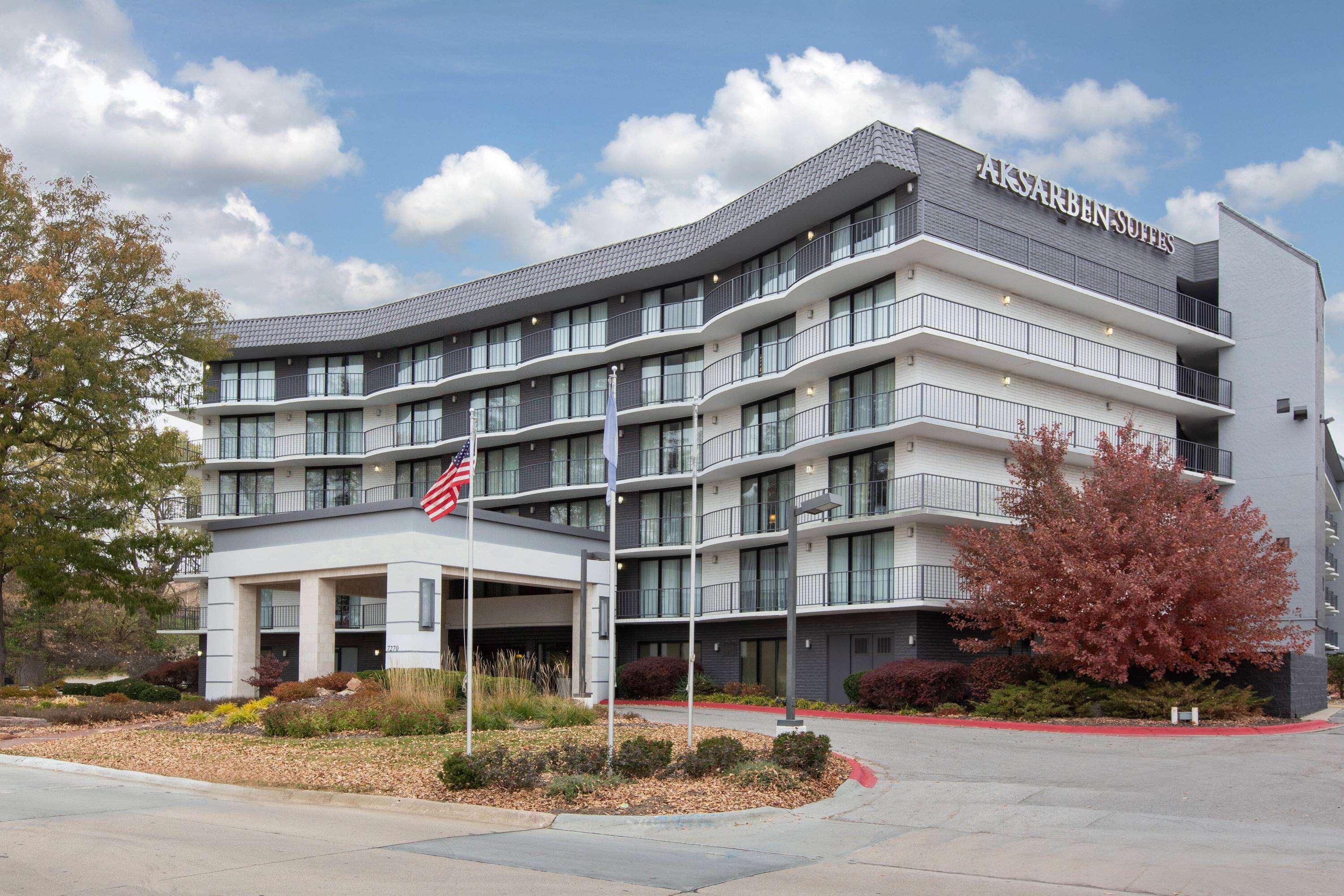 Aksarben Suites Trademark Collection By Wyndham Omaha Esterno foto