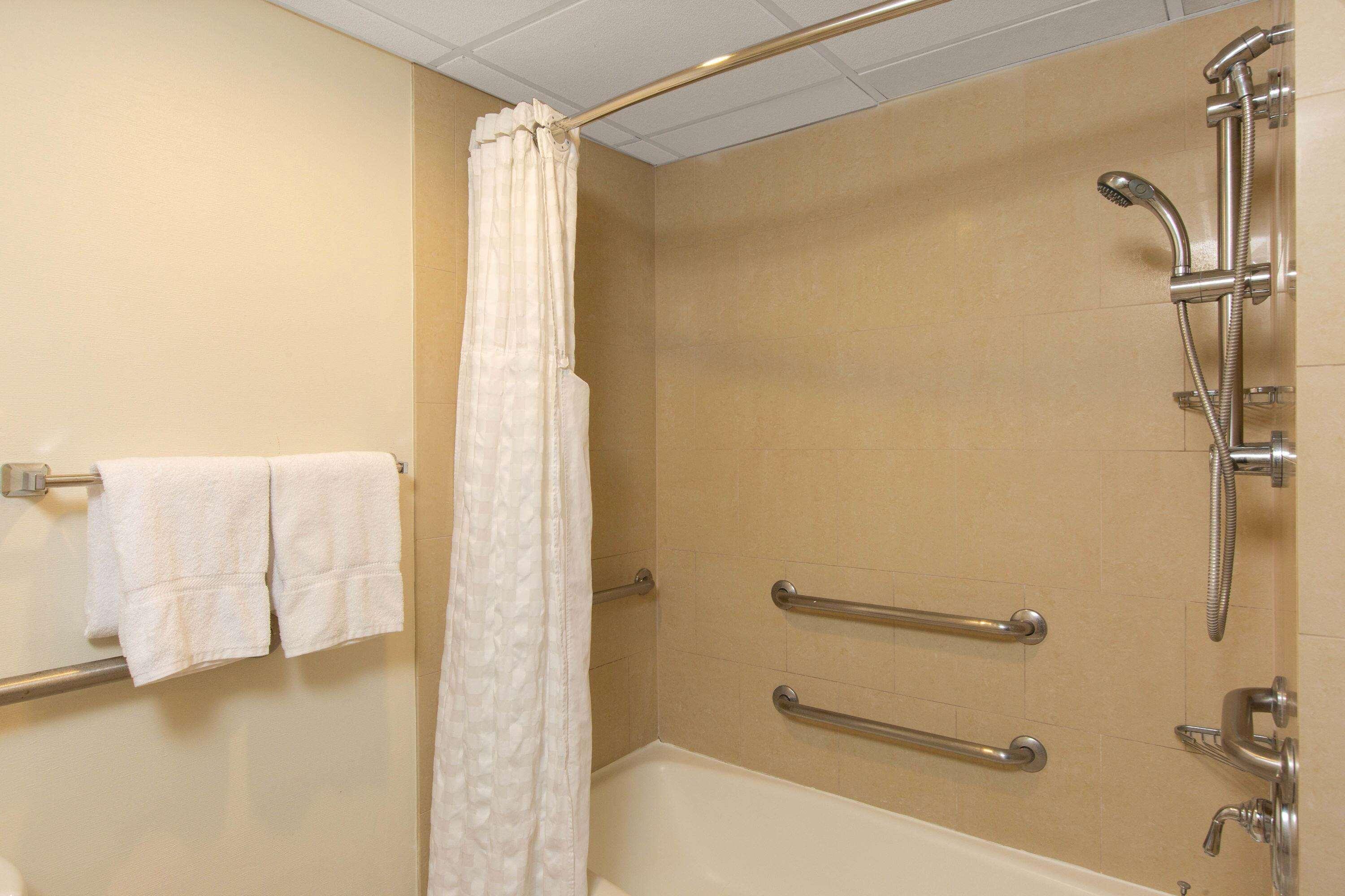 Aksarben Suites Trademark Collection By Wyndham Omaha Esterno foto