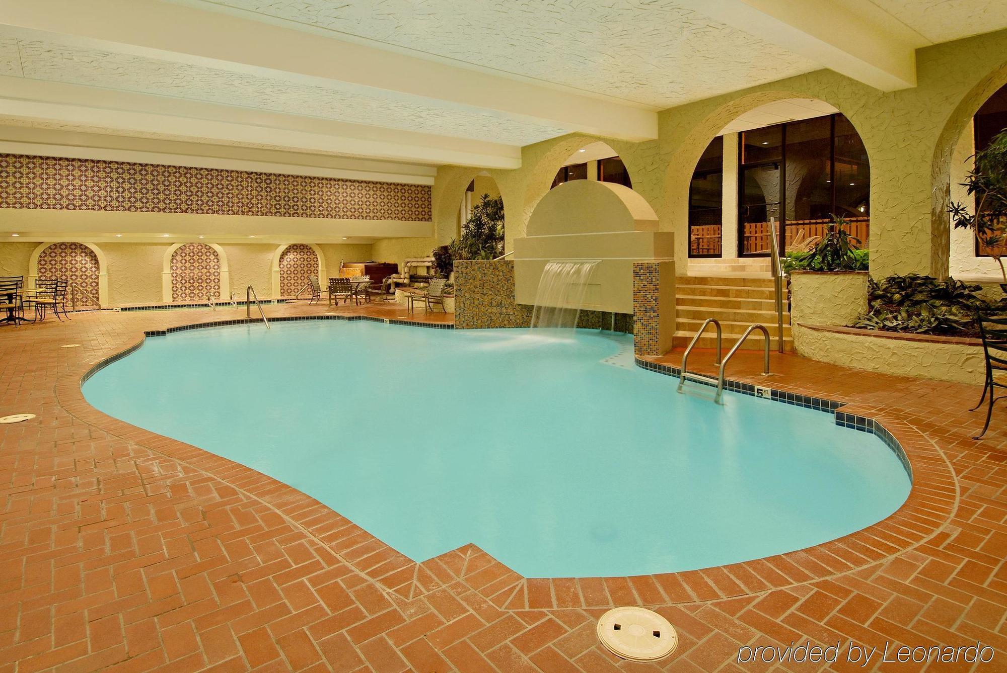 Aksarben Suites Trademark Collection By Wyndham Omaha Servizi foto