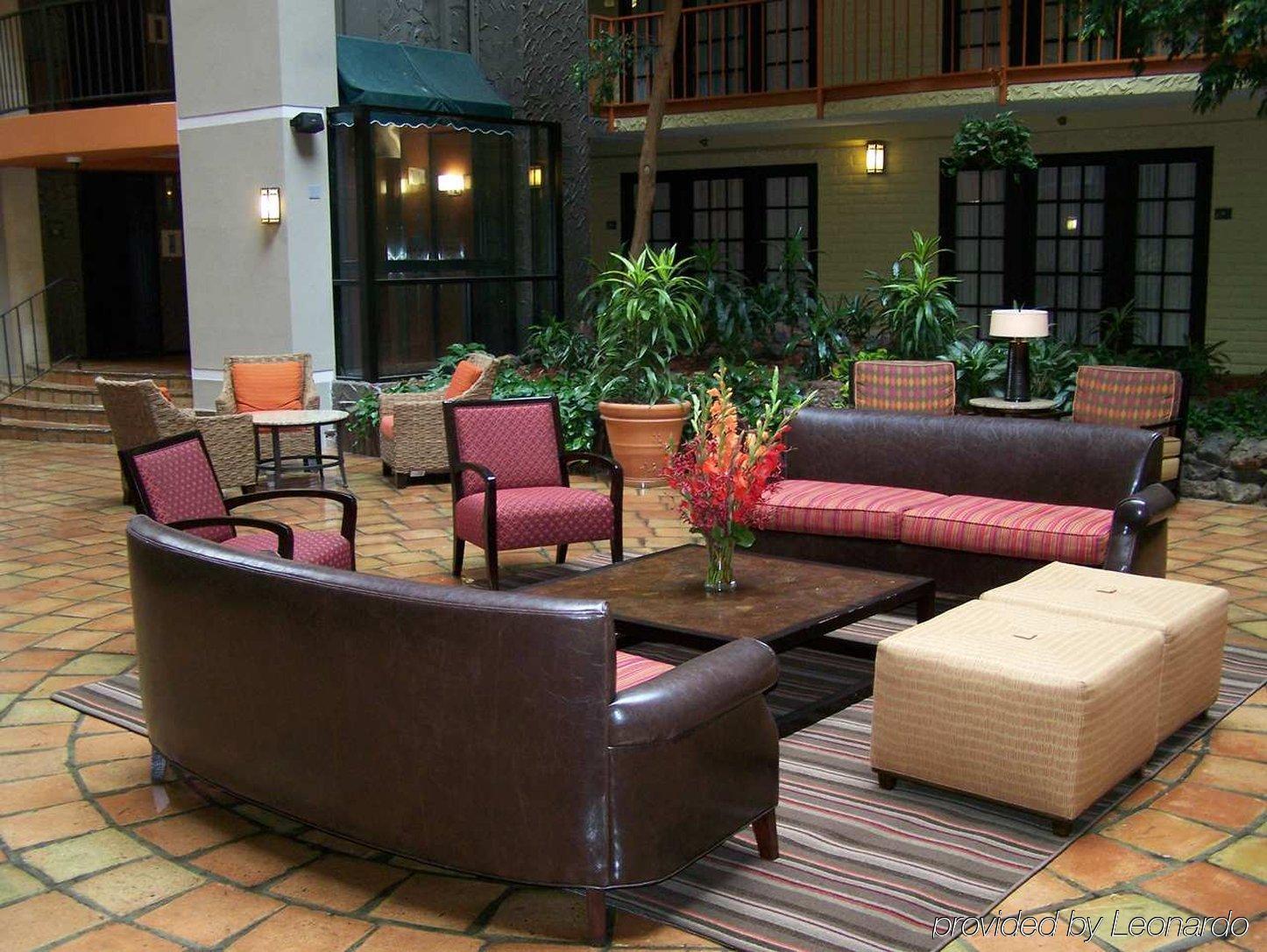 Aksarben Suites Trademark Collection By Wyndham Omaha Interno foto