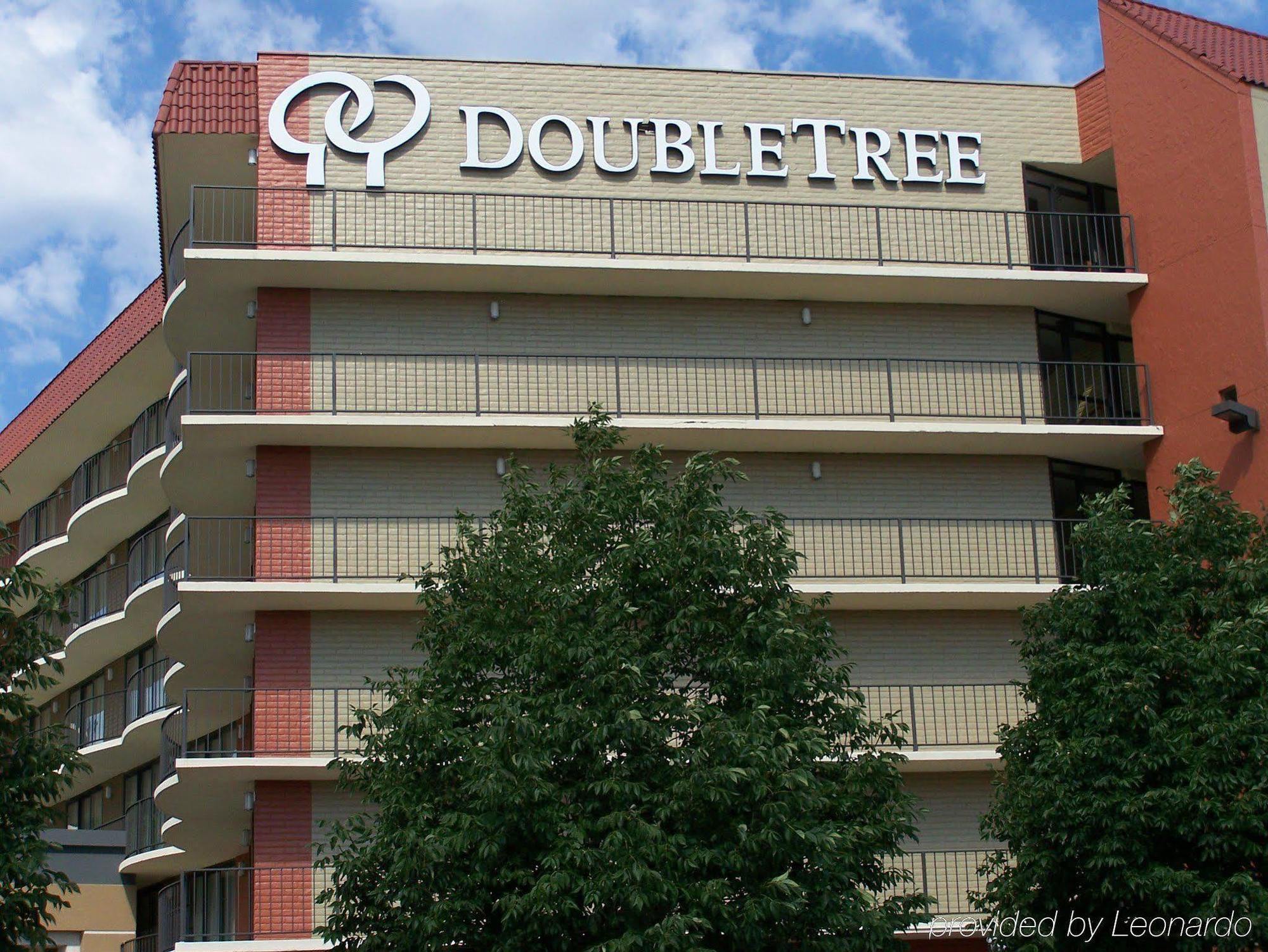 Aksarben Suites Trademark Collection By Wyndham Omaha Esterno foto